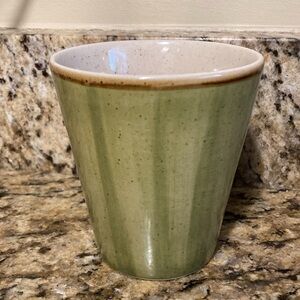 Thomson mug green brown